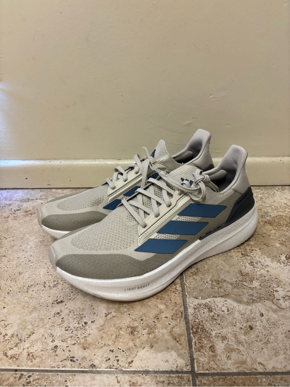 Adidas Ultraboost 5x Running Shoes Light Cream Blue Grey Men’s Sz 17 JH9037